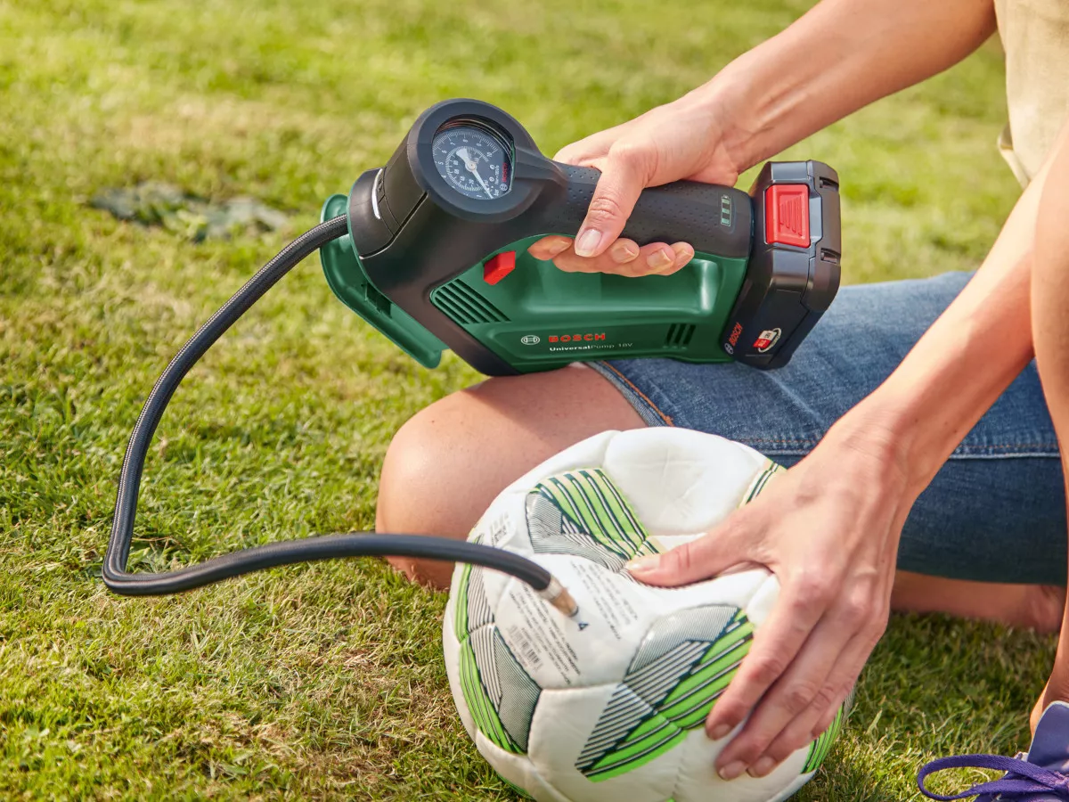 Pompe sans-fil UniversalPump 18V Bosch solo